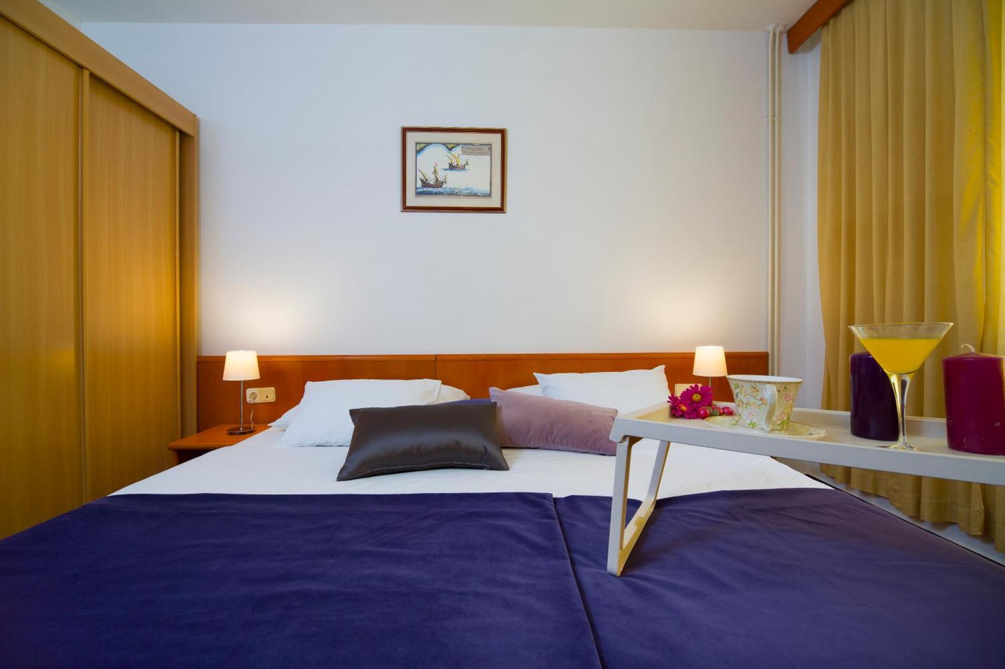Hotel Faraon Trpanj Exterior foto