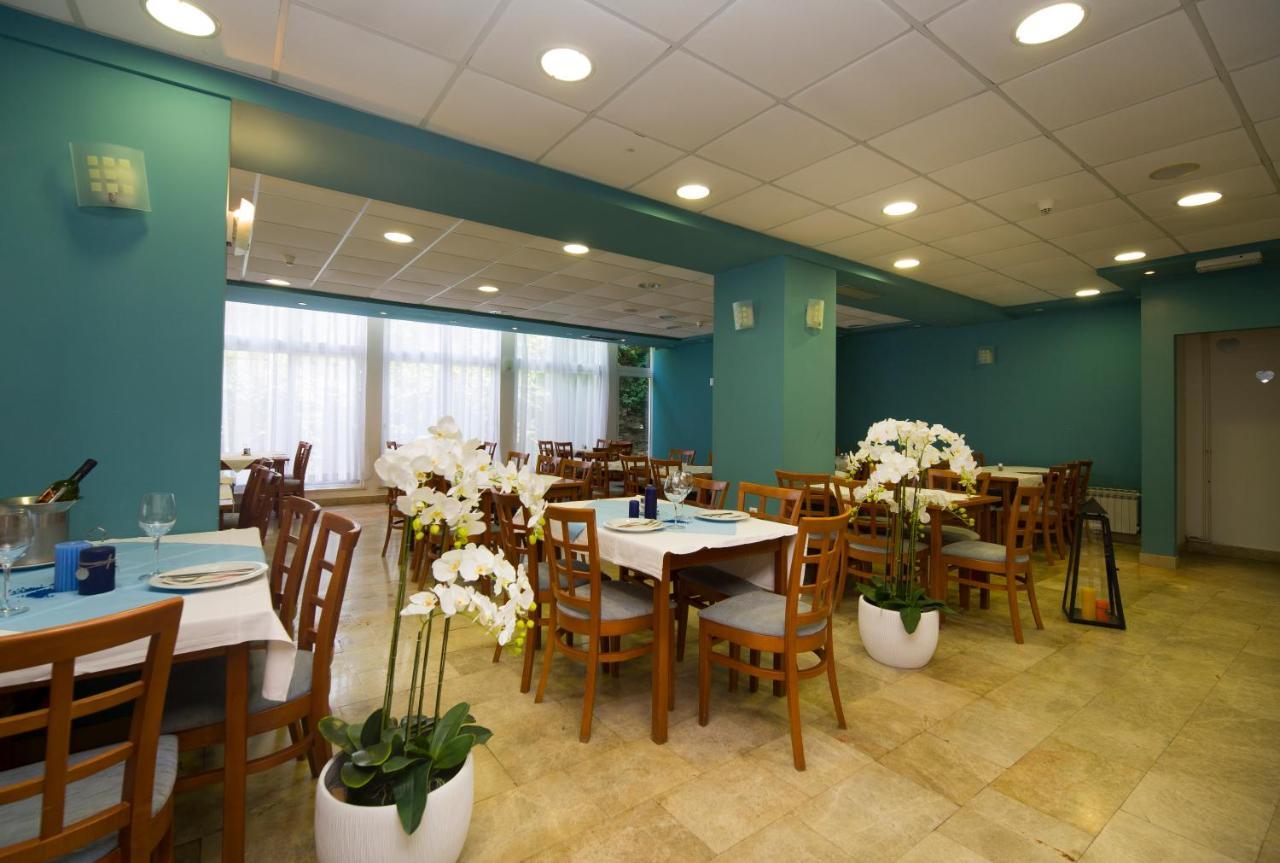 Hotel Faraon Trpanj Exterior foto
